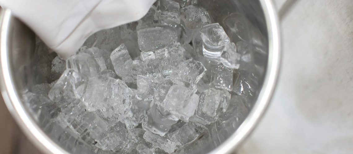 Comment rafraîchir une pièce avec des glaçons ?